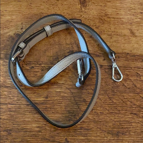 Michael Kors Riley - Picture 6 of 6